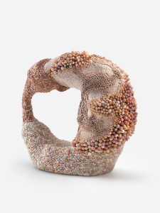 Angelika Arendt, Wedding ring, 2012, Modelliermasse, Porzellan/plastic modelling clay, porcelain, 23 x 10 x 24 cm